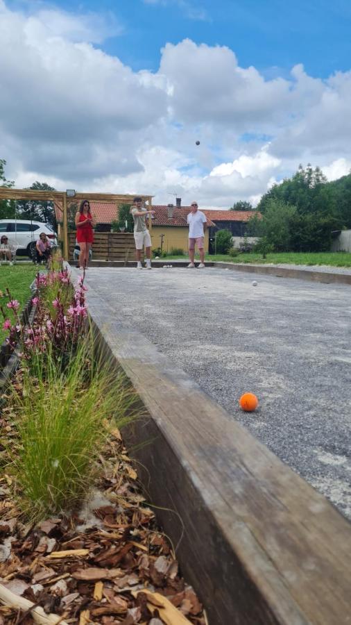 Villa Jacuzzi, Terrain De Petanque Et Aire De Jeux Vue Sur Les Pyrenees Seilhan Exterior foto